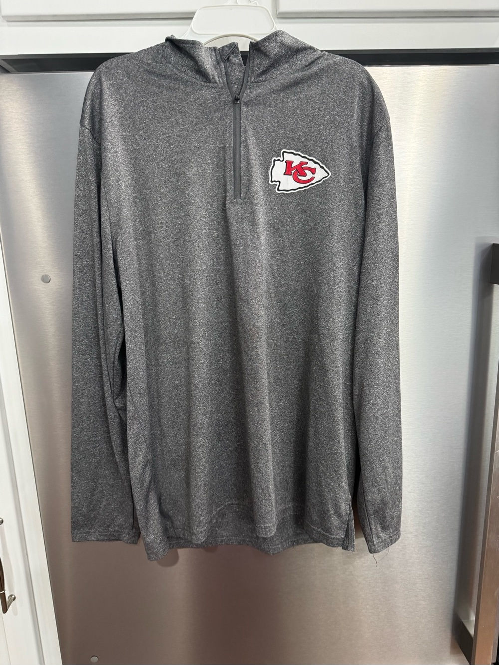 NFL Men's Gray 1/4 Zip Pullover with Chiefs Logo